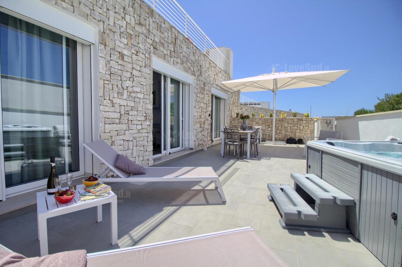 Jacuzzi Holiday Homes By Lovesud Santa Maria di Leuca Eksteriør bilde