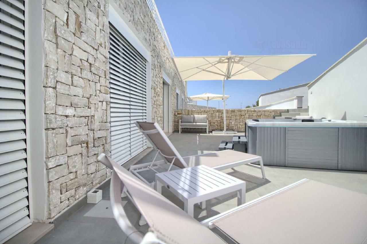 Jacuzzi Holiday Homes By Lovesud Santa Maria di Leuca Eksteriør bilde